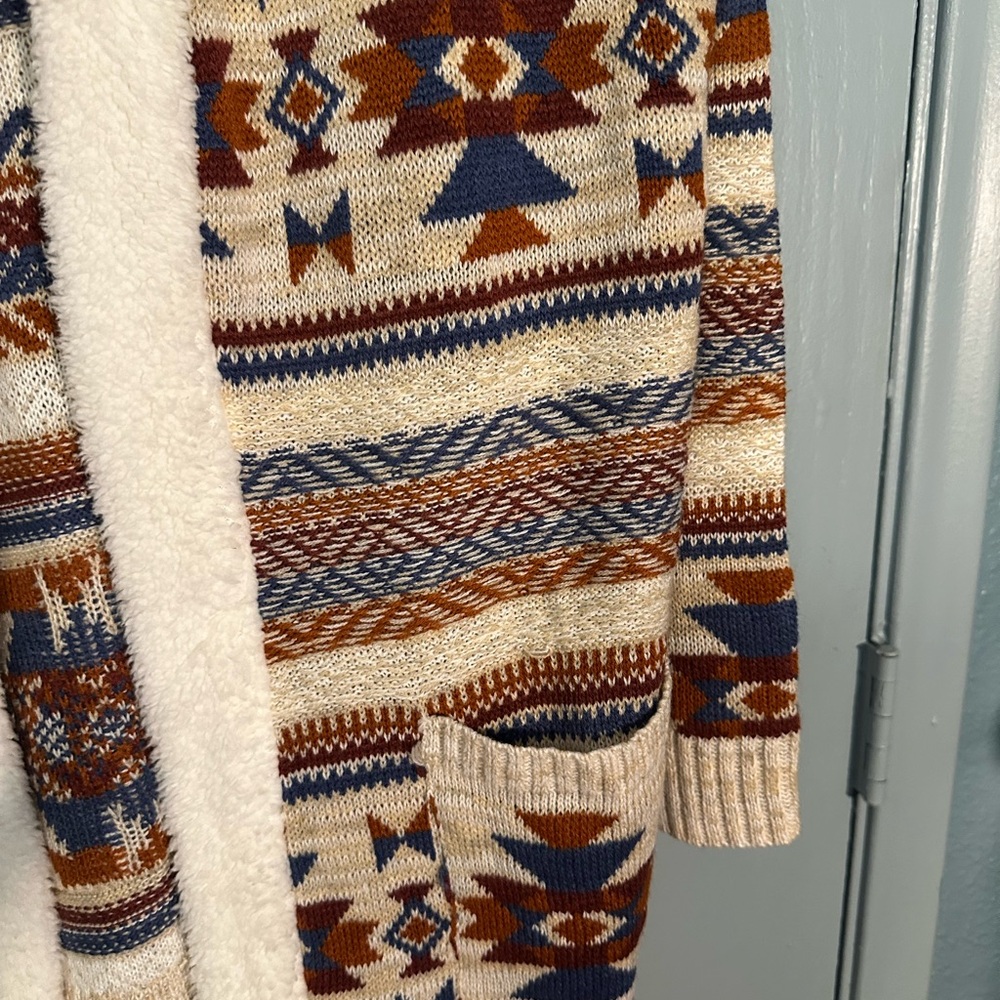 No Boundaries hooded long cardigan, southwest design, furry hood, L, EUC - Picture 5 of 9